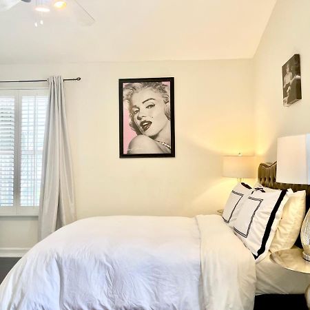 Hollywood Hills Homestay ロサンゼルス エクステリア 写真