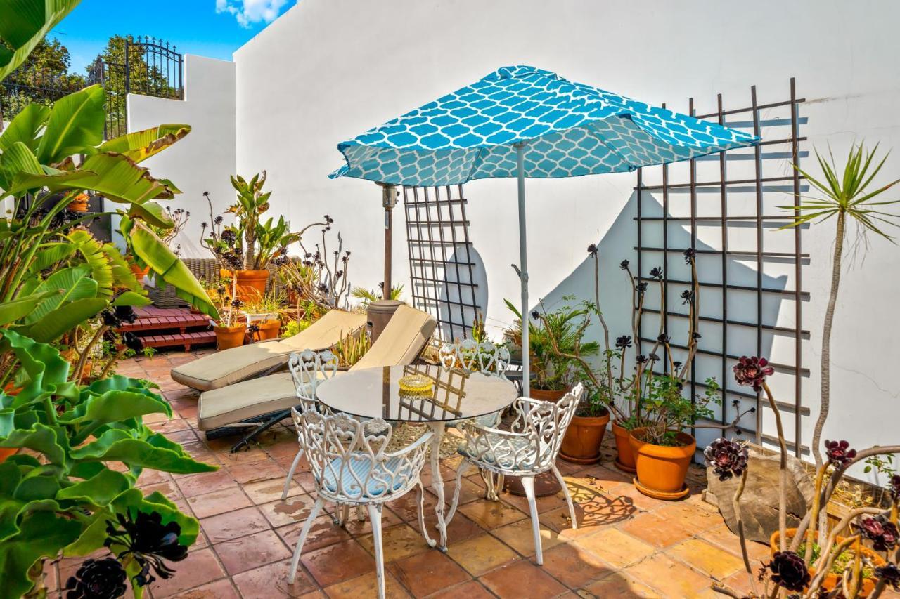 Hollywood Hills Homestay ロサンゼルス エクステリア 写真