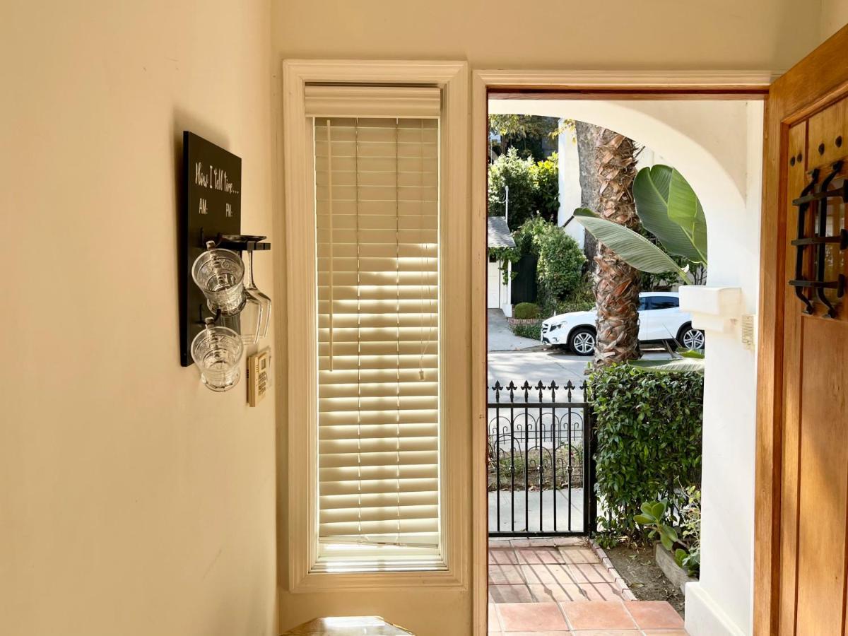 Hollywood Hills Homestay ロサンゼルス エクステリア 写真