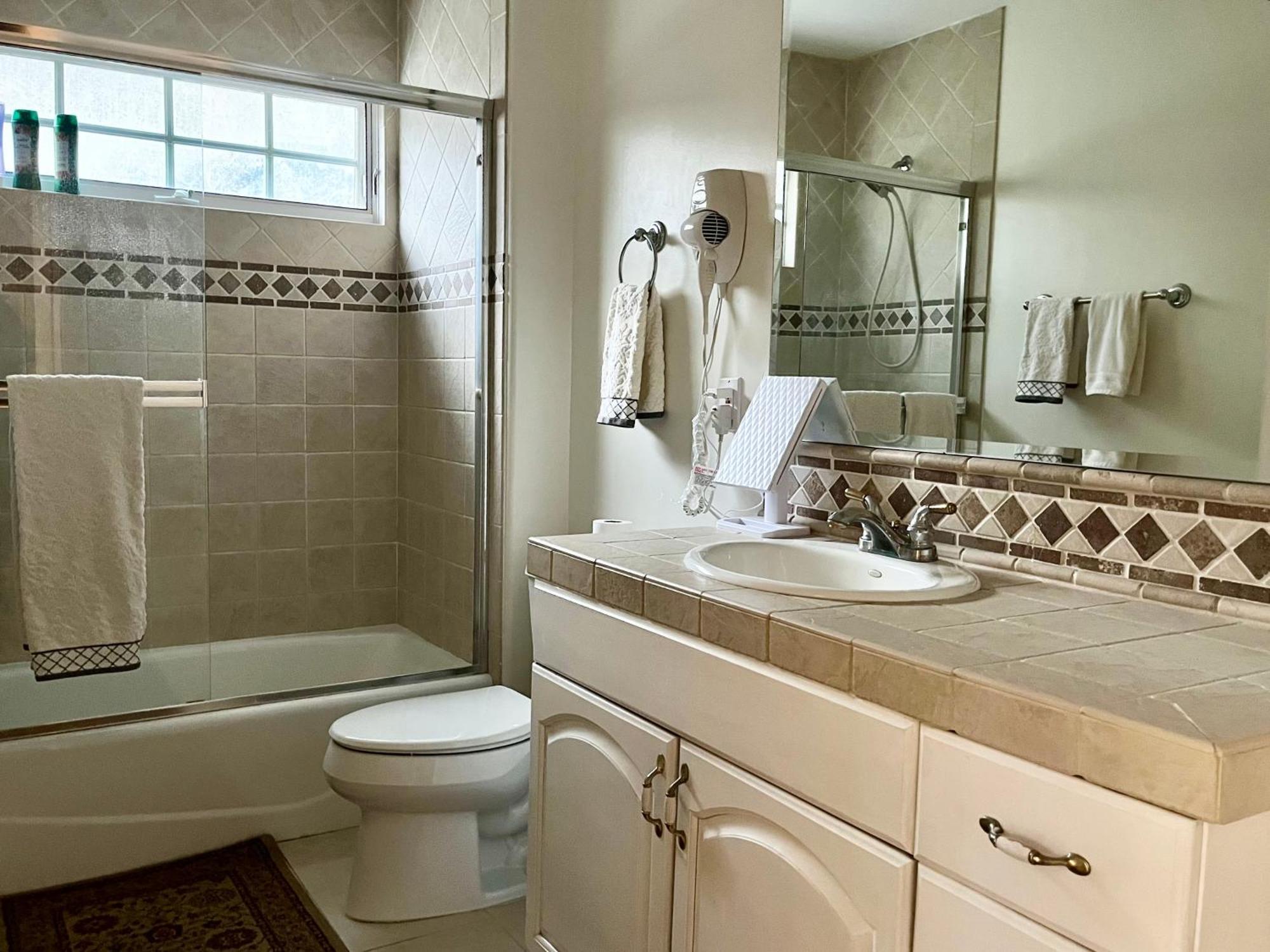 Hollywood Hills Homestay ロサンゼルス 部屋 写真